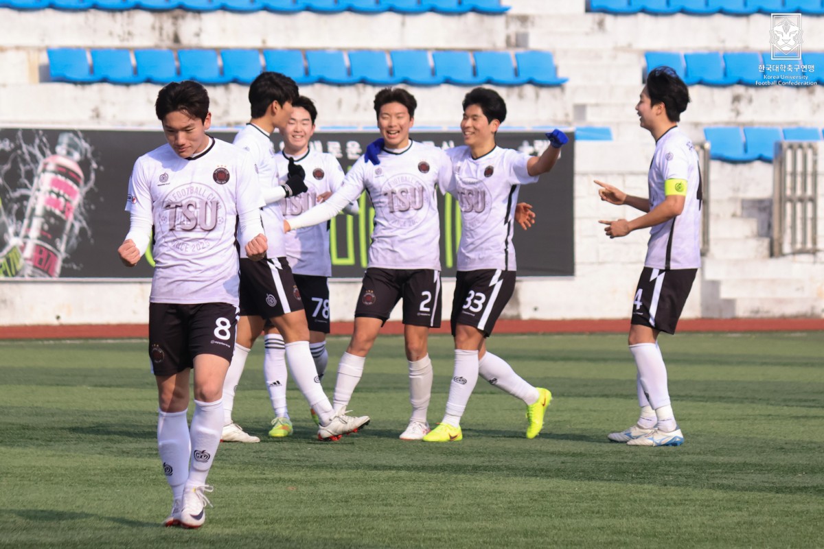 제22회 1,2학년대학축구대회 1일차 경기사진 45