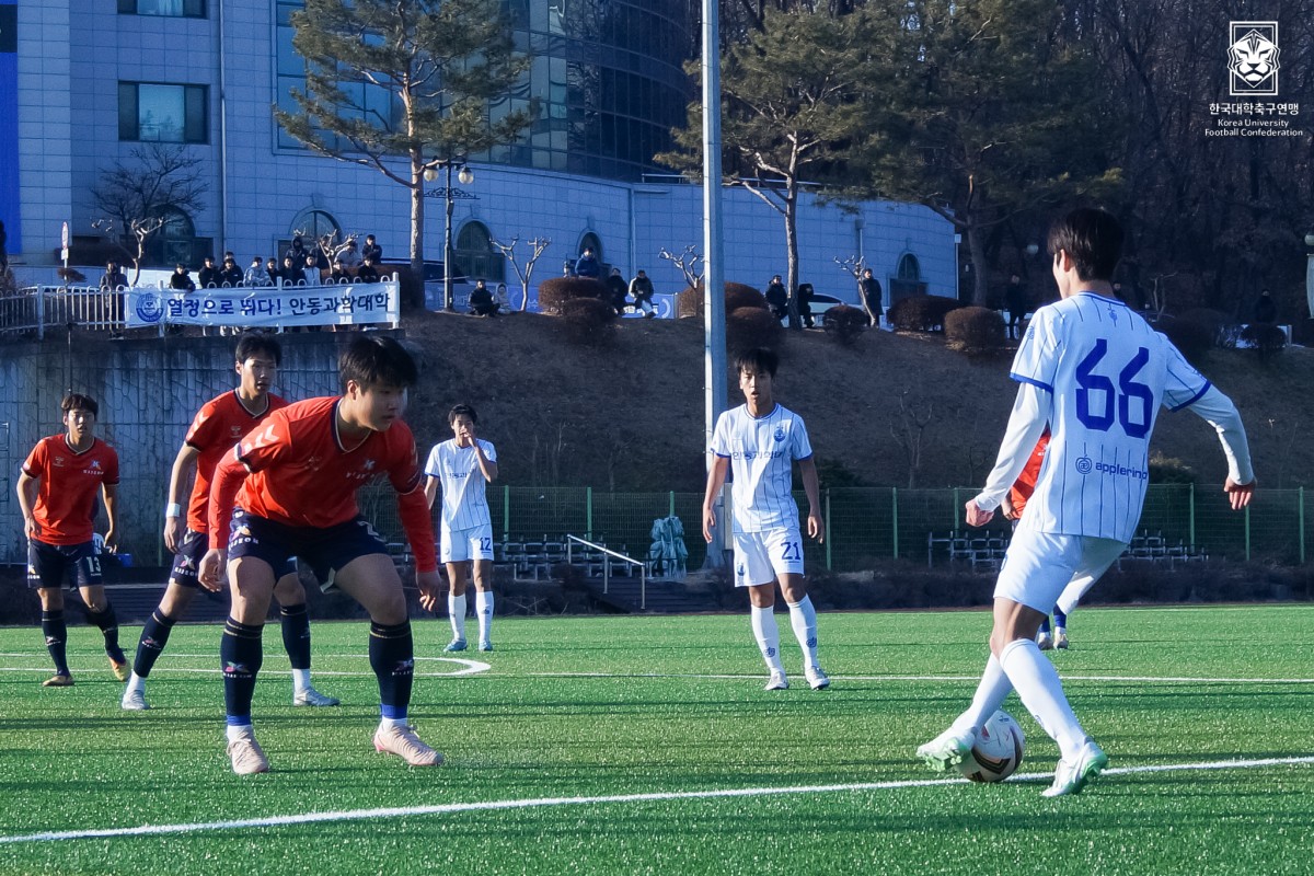 제22회 1,2학년대학축구대회 1일차 경기사진 90