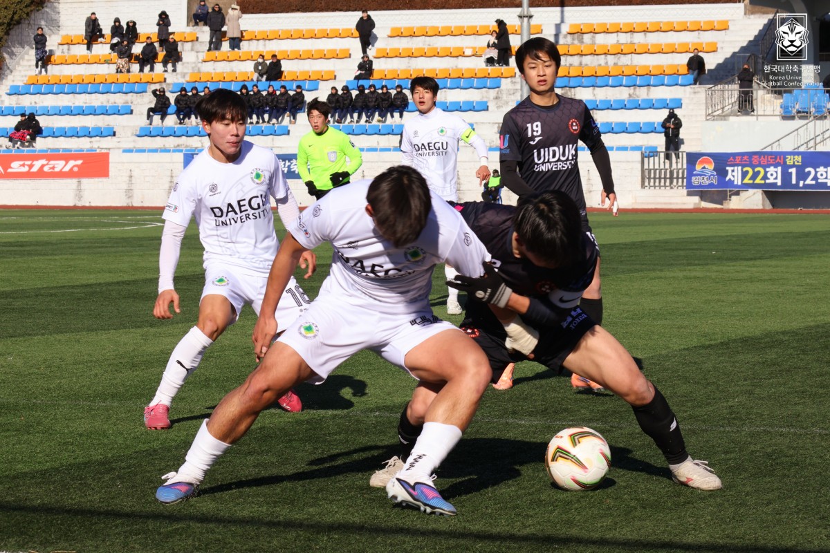 제22회 1,2학년대학축구대회 2일차 경기사진 13