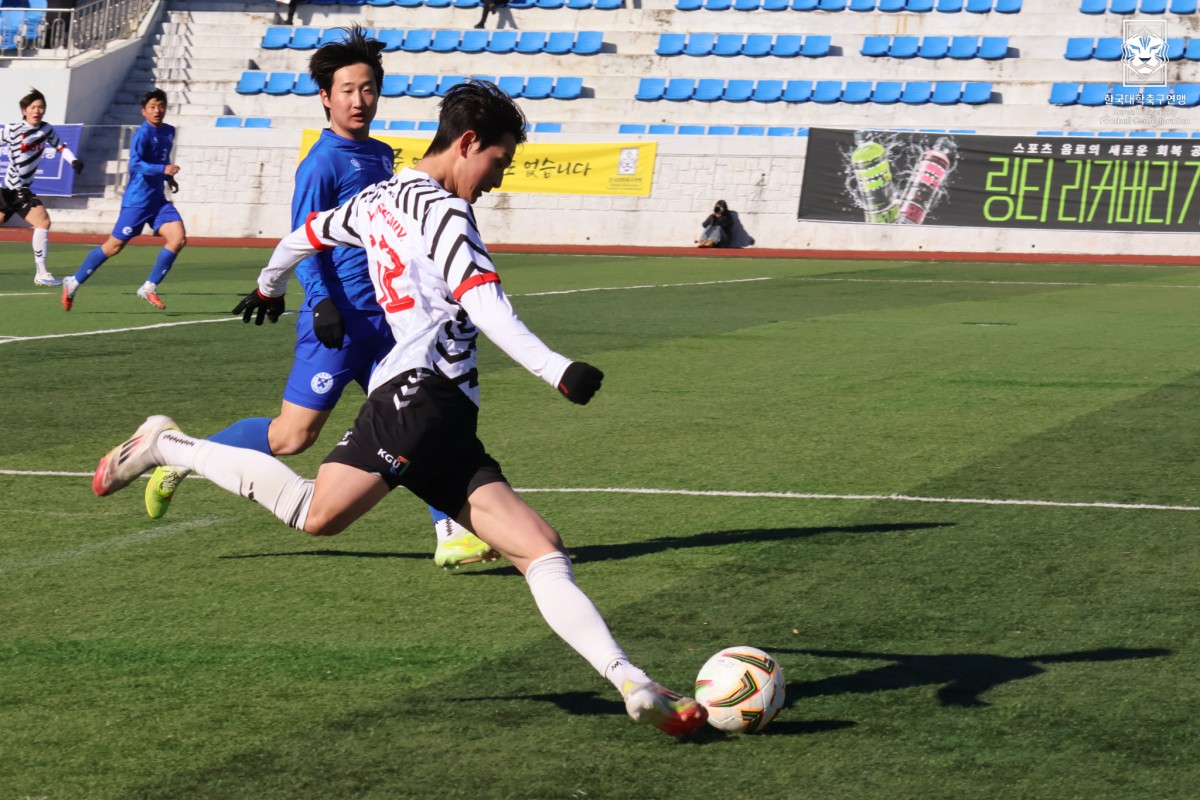 제22회 1,2학년대학축구대회 2일차 경기사진 30