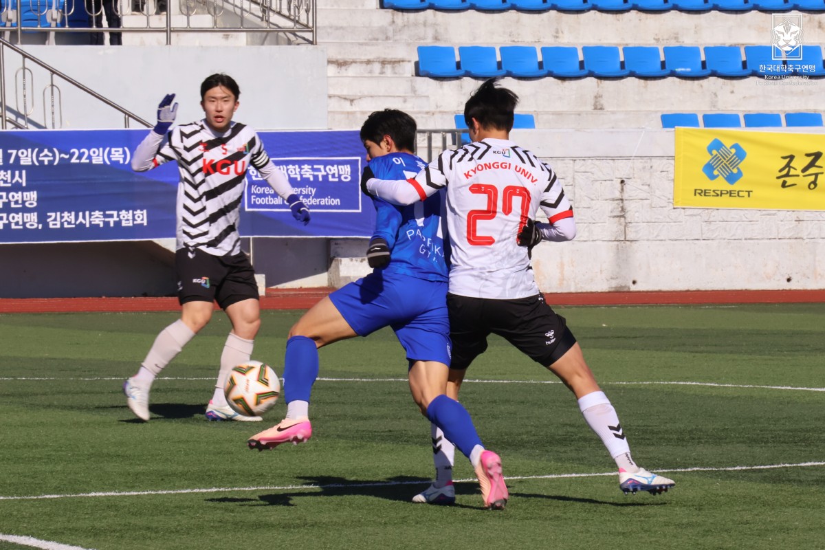 제22회 1,2학년대학축구대회 2일차 경기사진 35