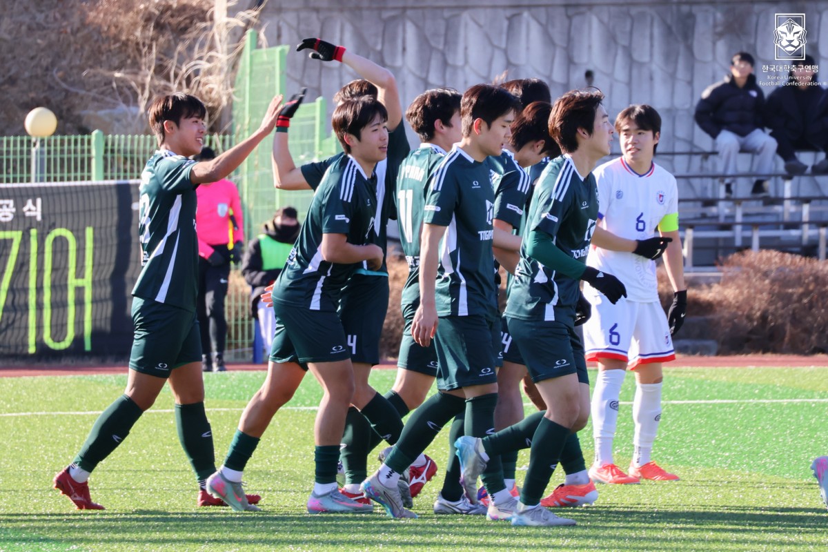 제22회 1,2학년대학축구대회 2일차 경기사진 49