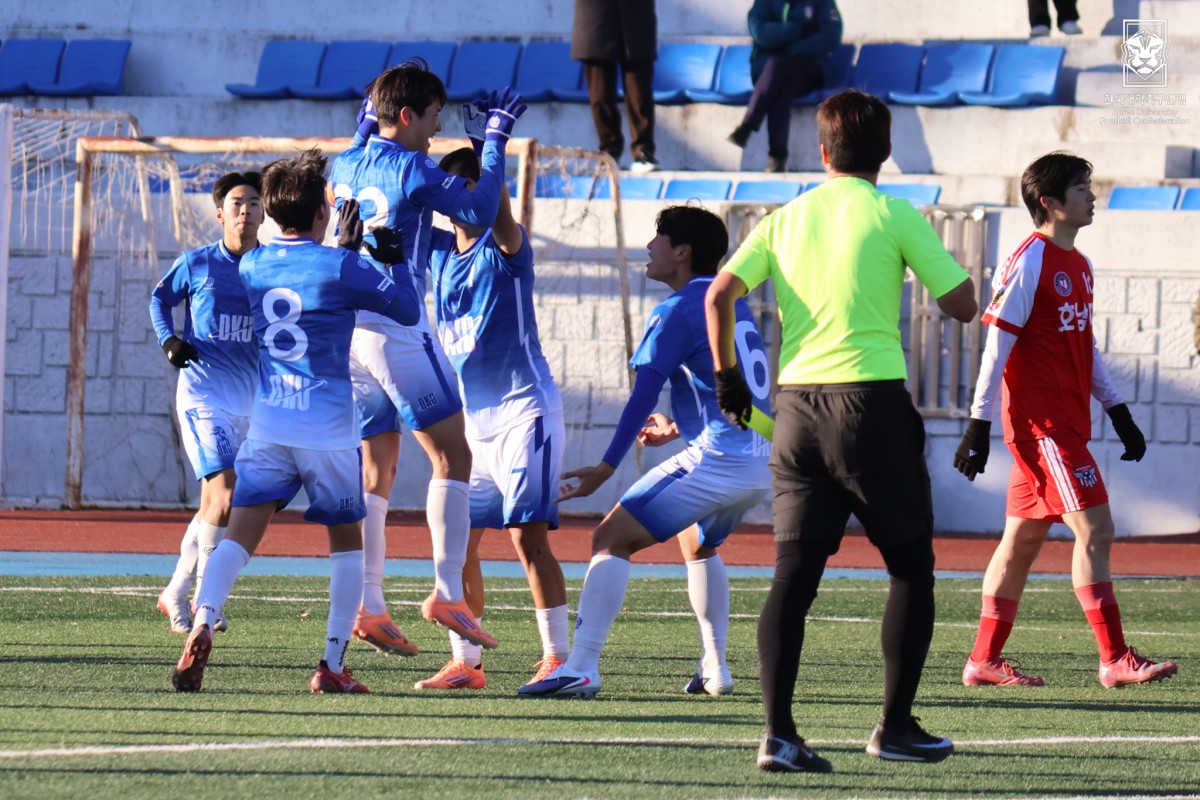 제22회 1,2학년대학축구대회 2일차 경기사진 54