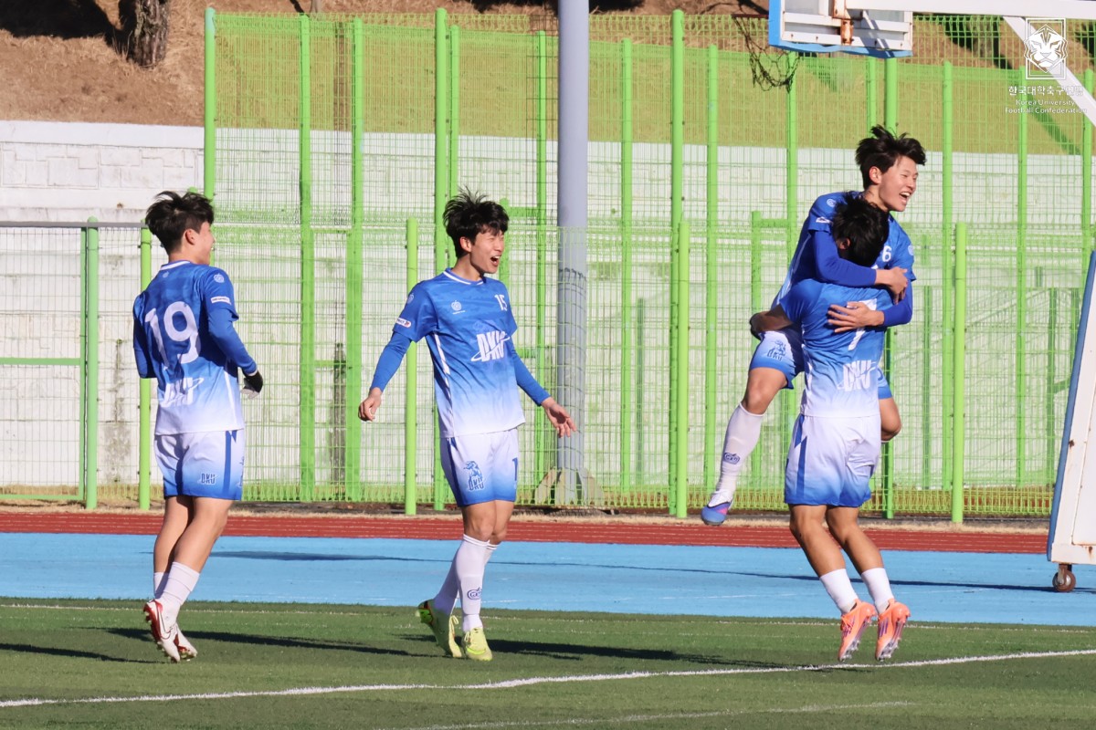 제22회 1,2학년대학축구대회 2일차 경기사진 61