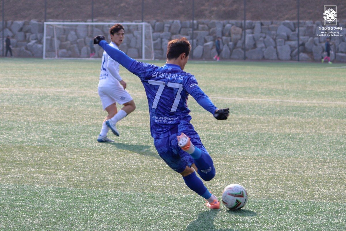 제22회 1,2학년대학축구대회 8강 김해대-중앙대 32