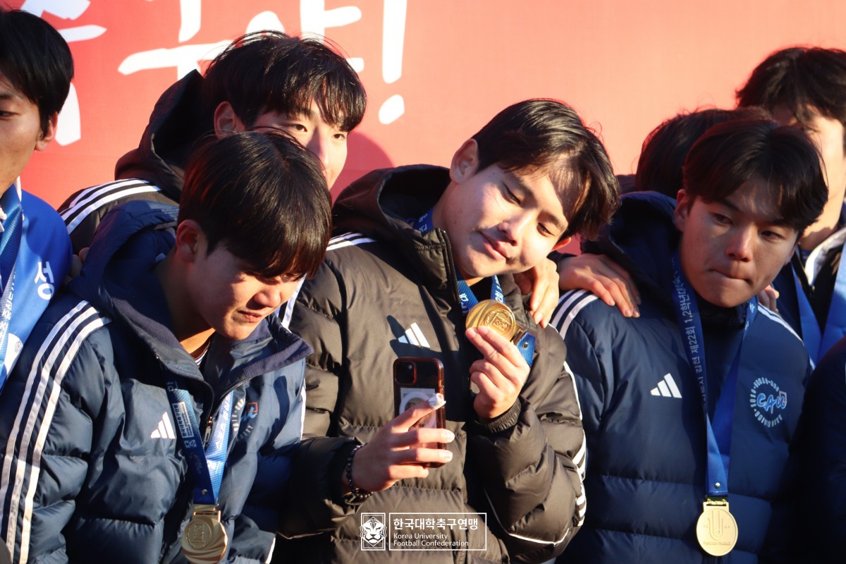 제22회 1,2학년대학축구대회 1위 시상식 12