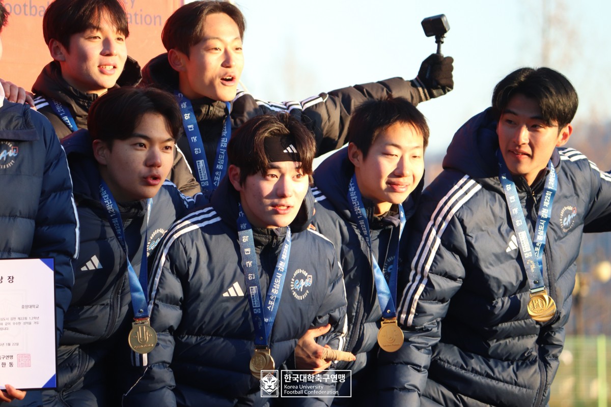 제22회 1,2학년대학축구대회 1위 시상식 16
