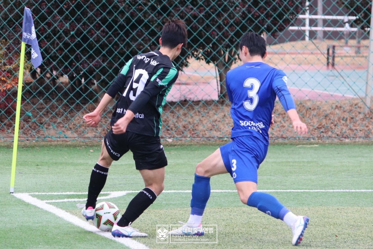 통영기 제62회 춘계대학축구연맹전 예선 1일차 경기사진 29