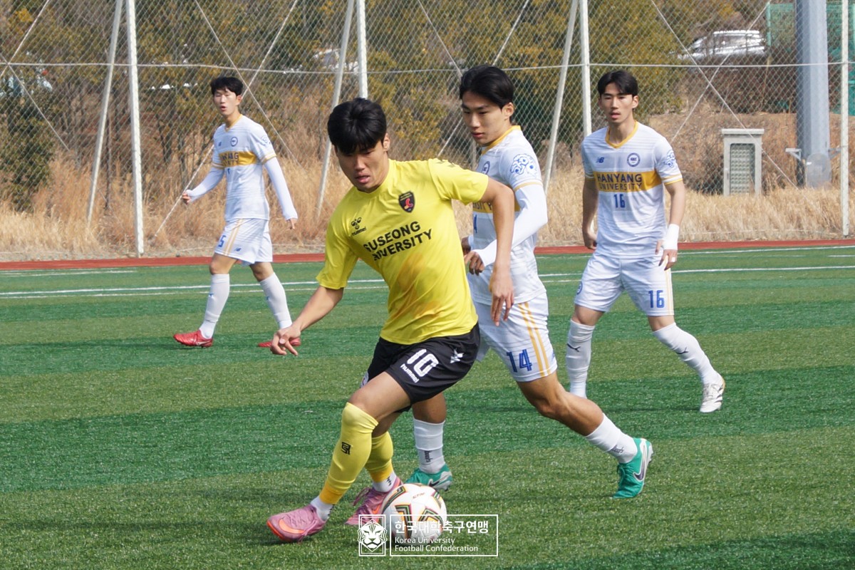 통영기 제62회 춘계대학축구연맹전 예선 1일차 경기사진 57