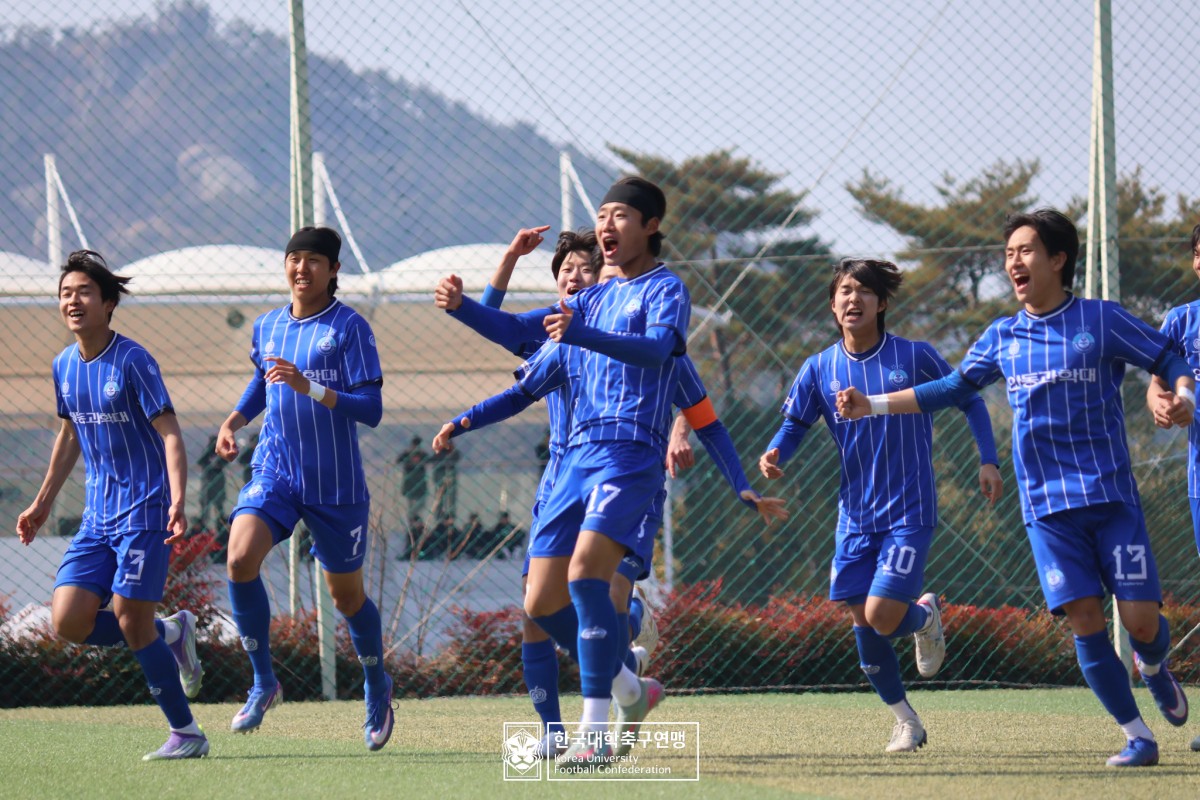통영기 제62회 춘계대학축구연맹전 16강 경기사진 9