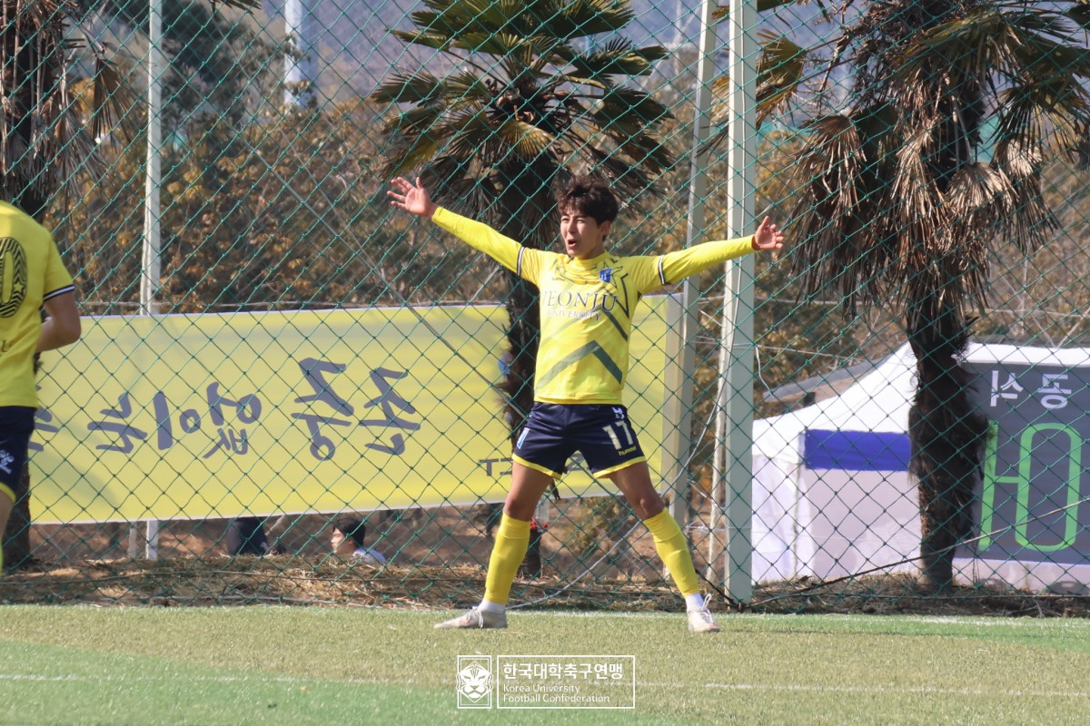 통영기 제62회 춘계대학축구연맹전 16강 경기사진 11