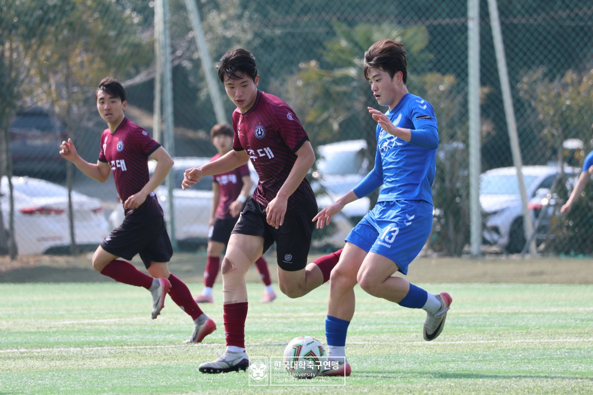 통영기 제62회 춘계대학축구연맹전 예선 3일차 경기사진 12