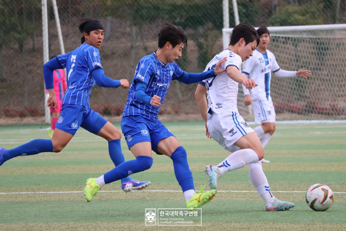 통영기 제62회 춘계대학축구연맹전 예선 3일차 경기사진 27