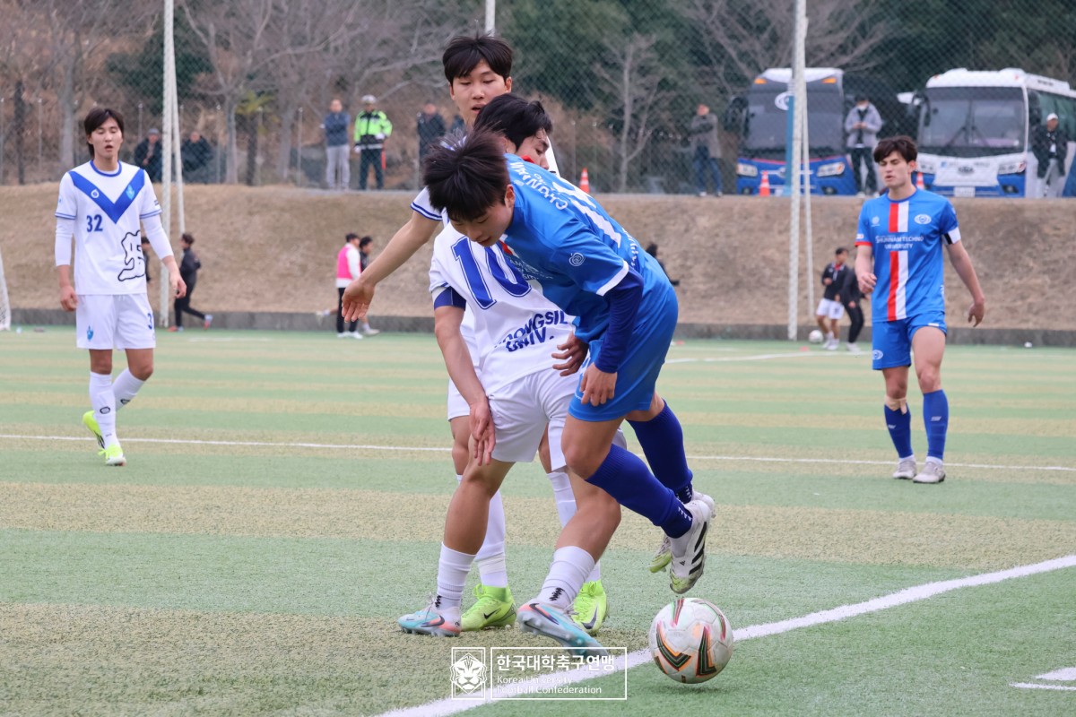 통영기 제62회 춘계대학축구연맹전 예선 3일차 경기사진 29