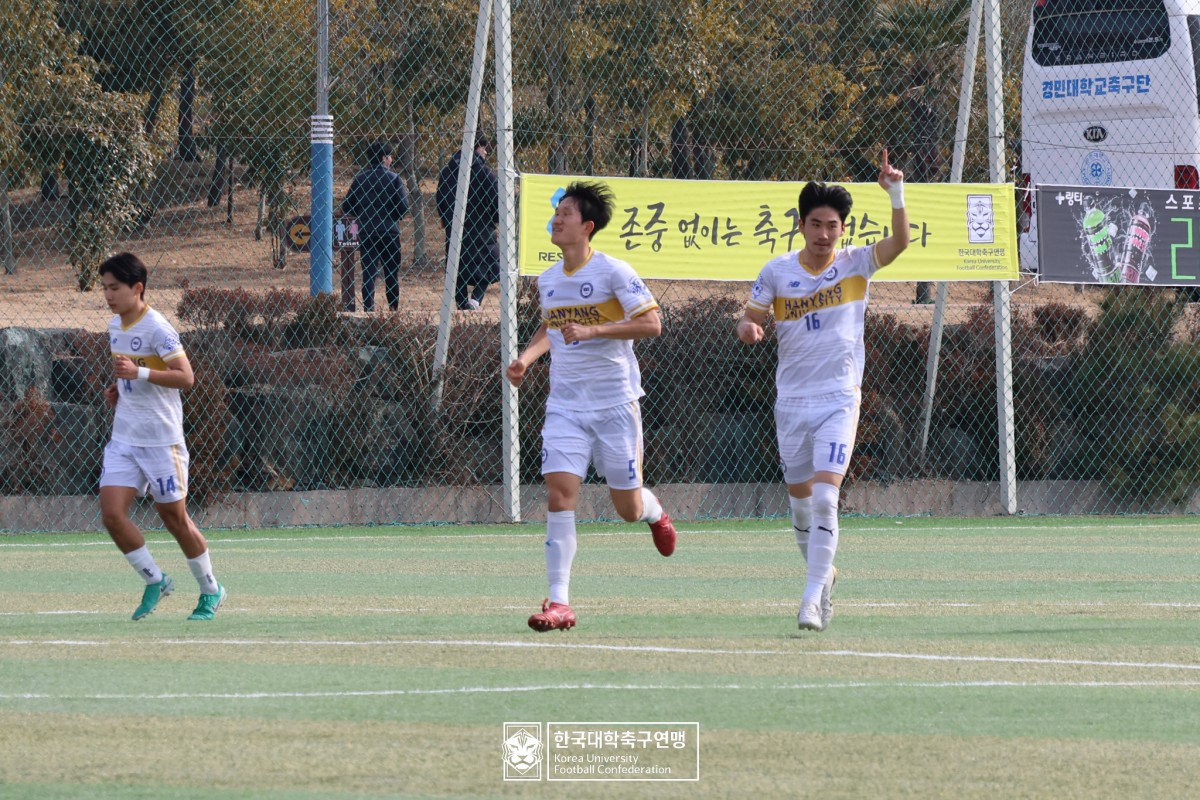 통영기 제62회 춘계대학축구연맹전 예선 3일차 경기사진 36