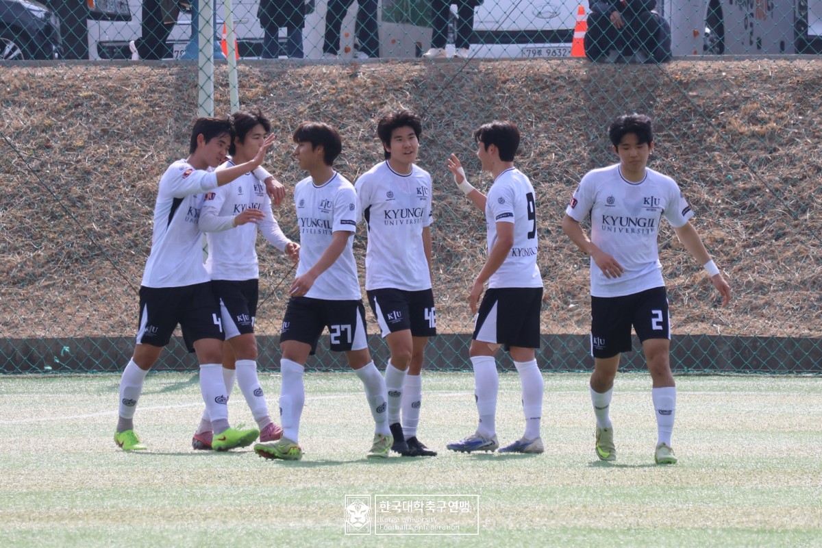 통영기 제62회 춘계대학축구연맹전 예선 3일차 경기사진 45