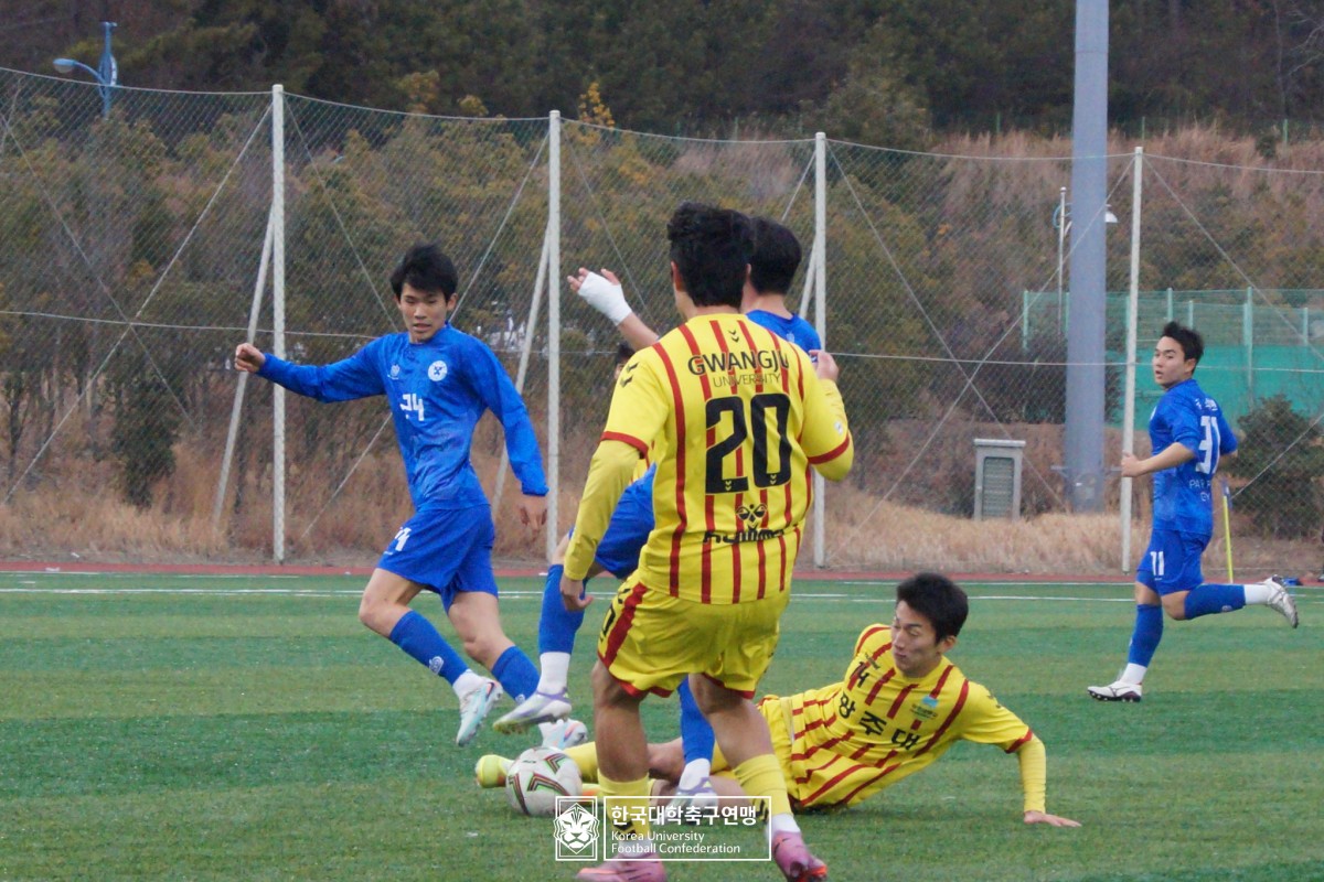 통영기 제62회 춘계대학축구연맹전 예선 3일차 경기사진 50