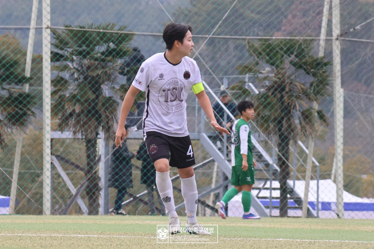 통영기 제62회 춘계대학축구연맹전 예선 3일차 경기사진 73