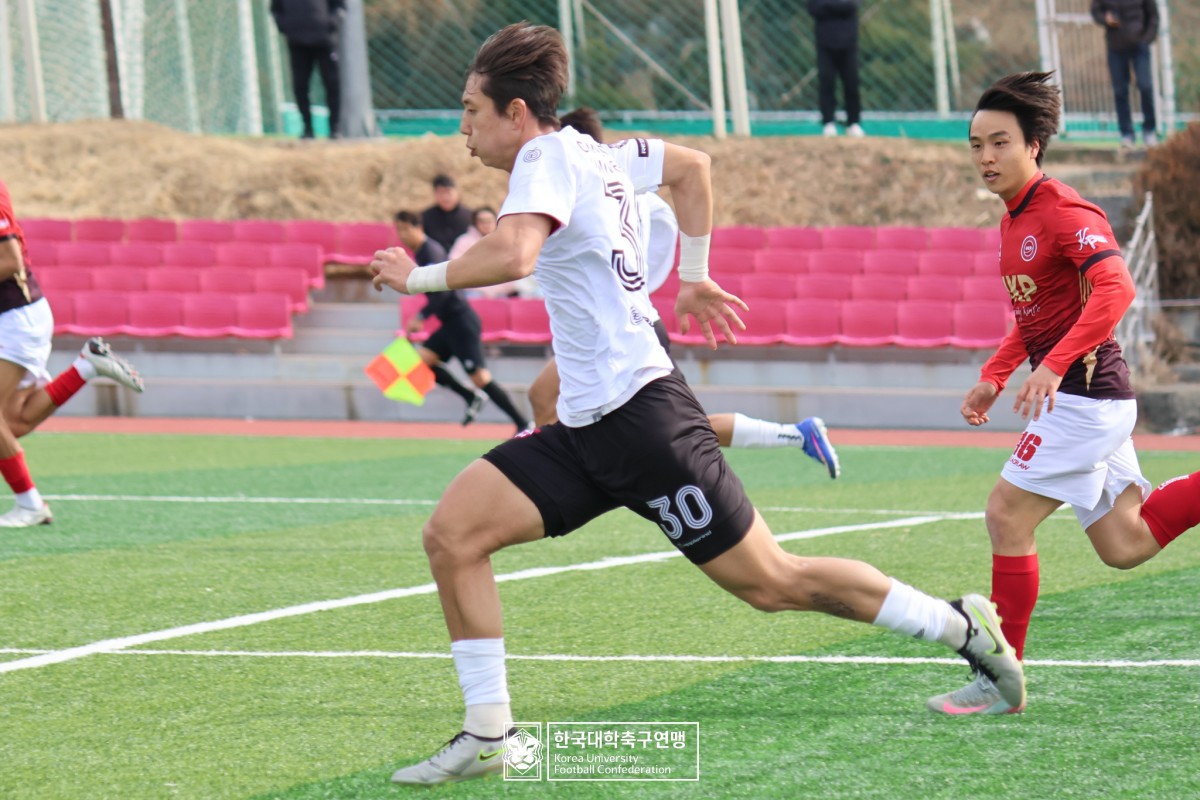 한산대첩기 제62회 춘계대학축구연맹전 20강 경기사진 16