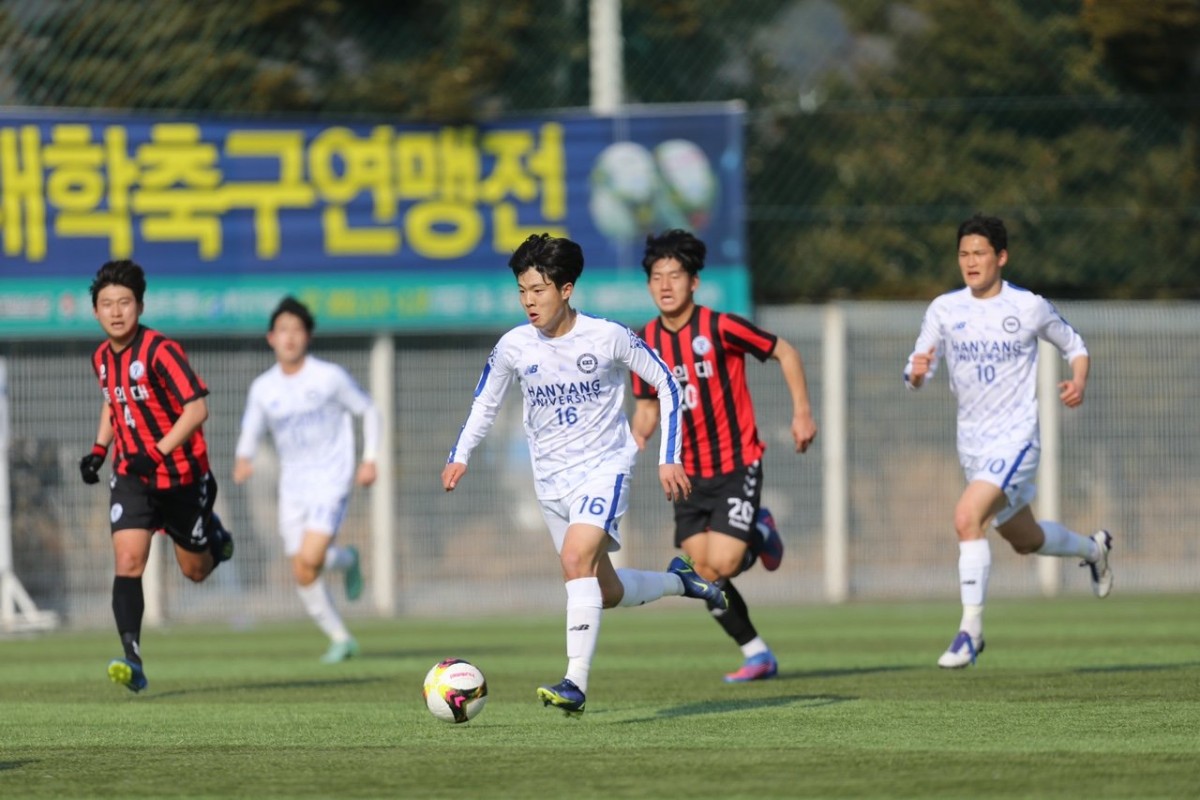 한양대와 동의대 경기. [사진 한국대학축구연맹]